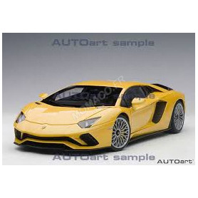 LAMBORGHINI AVENTADOR S 2017 JAUNE ORION