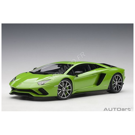 LAMBORGHINI AVENTADOR S 2017 VERT
