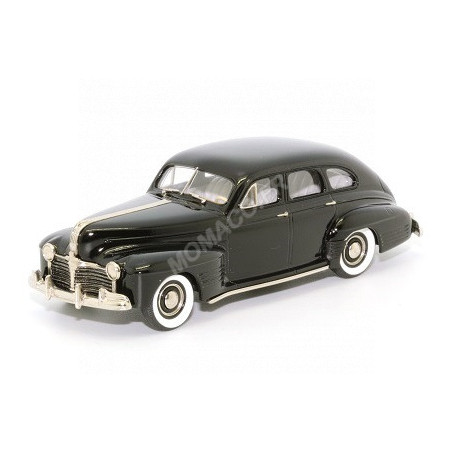 PONTIAC STREAMLINER "TORPEDO" SEDAN 4 PORTES 1941 NOIR