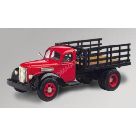 INTERNATIONAL KB-12 "STAKE BED" 1947