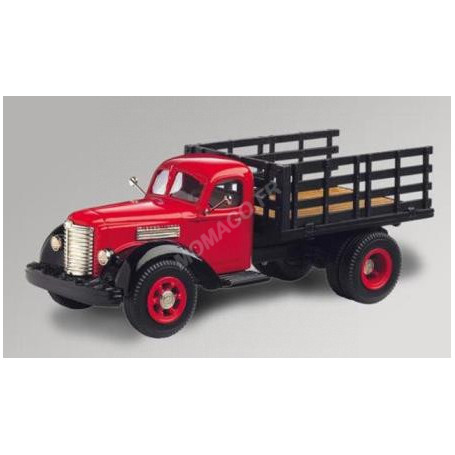 INTERNATIONAL KB-12 "STAKE BED" 1947
