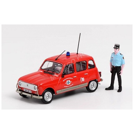 RENAULT 4L SDIS 79 DES DEUX-SEVRES AVEC FIGURINE