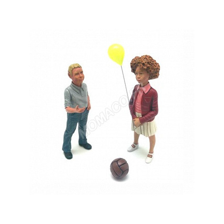 FIGURINE "NILS ET TESS" DEUX ENFANTS AVEC BALLONS