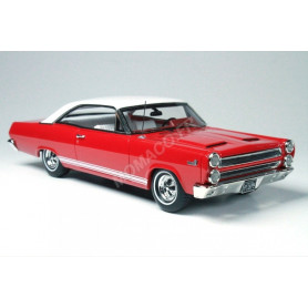 MERCURY COMET CYCLONE 1966 ROUGE TOIT BLANC