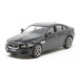 JAGUAR XE NOIRE