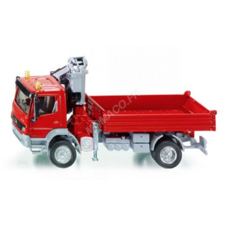 MERCEDES-BENZ ATEGO AVEC PLATEAU ET GRUE ET FIGURINE (COULEURS NON CONTRACTUELLE)