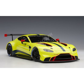 ASTON MARTIN VANTAGE GTE LE MANS PRO 2018 VEHICULE DE PRESENTATION