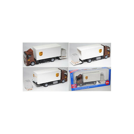 CAMION MAN PORTE-CAISSE AVEC HAYON ELEVATEUR