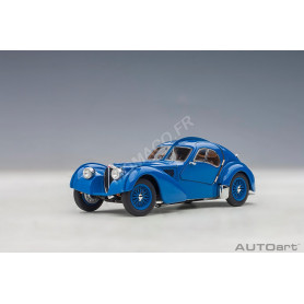BUGATTI TYPE 57SC ATLANTIC 1938 BLEU AVEC ROUES À RAYONS