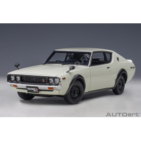 NISSAN SKYLINE 2000 GT-R (KPGC110) BLANC