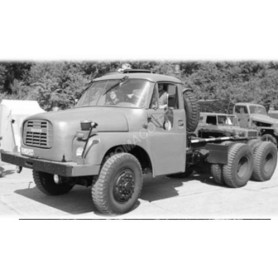 TATRA T148NT 6X6 TRACTEUR NVA VERT