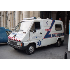RENAULT MASTER T35 SAMU DE PARIS