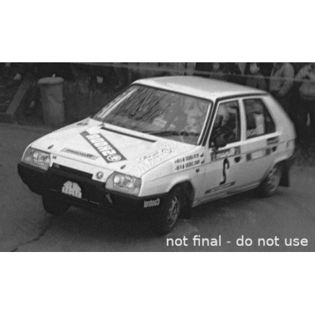 SKODA FAVORIT 136 L 2 SIBERA/GROSS RALLYE VALASSKAA ZIMA 1989