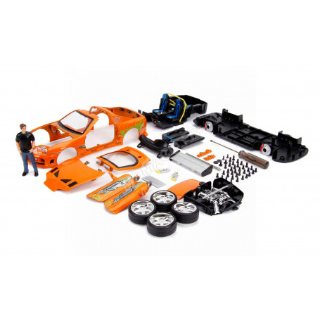 TOYOTA SUPRA 1995 "FAST AND FURIOUS" AVEC FIGURINE BRIAN (METAL KIT)